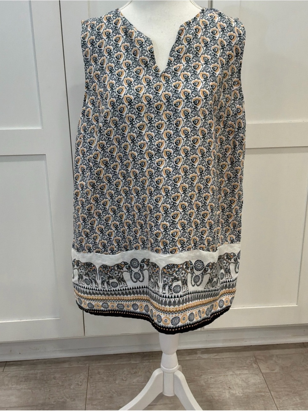 J Jill Love Linen Blue and Yellow Floral Sleeveless Tunic Top Size L Pockets